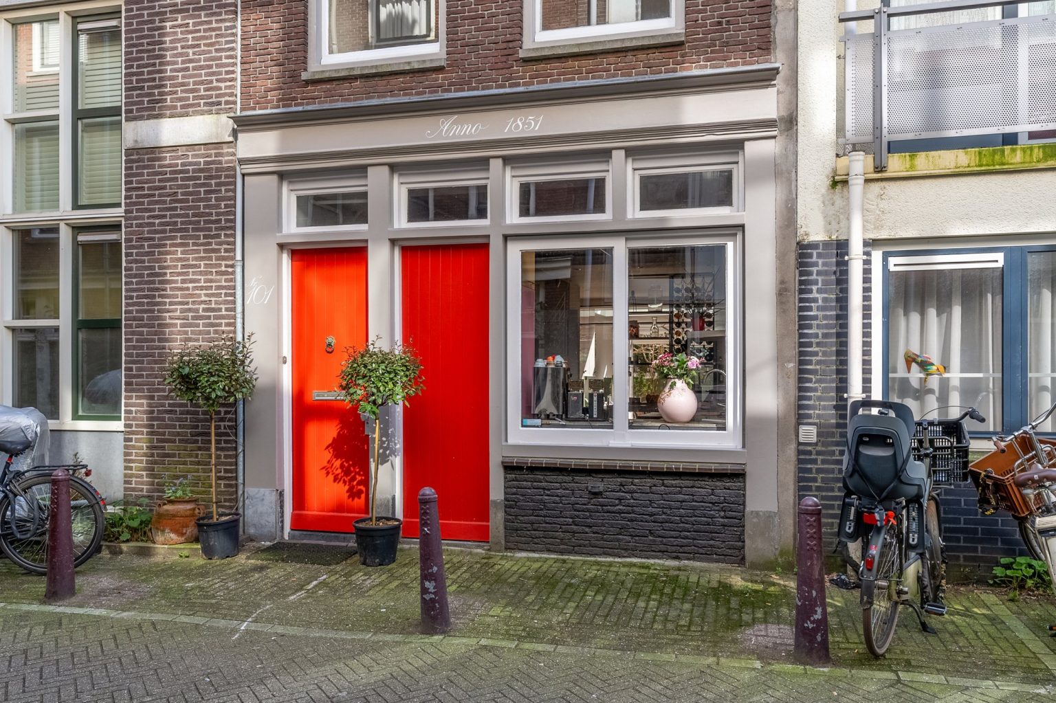 677_2160